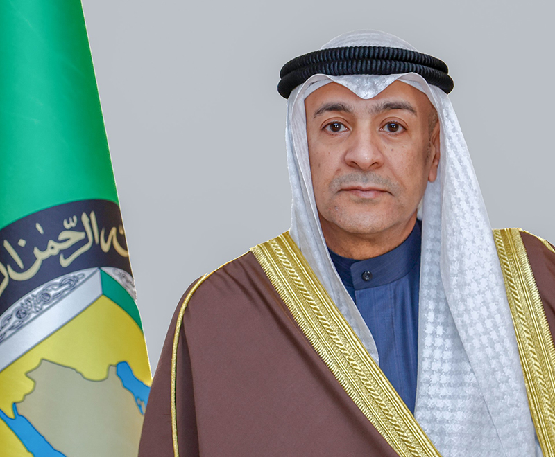 أمين مجلس التعاون يدين الاعتداءات الإيرانية السافرة على الإمارات