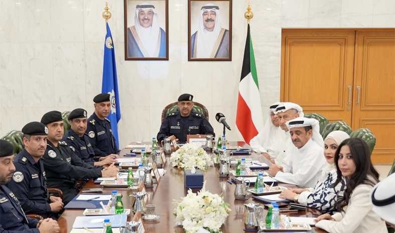 وكيل «الداخلية» يبحث مع اتحاد وكلاء السيارات الربط الإلكتروني لتسريع إجراءات المعاملات المرورية